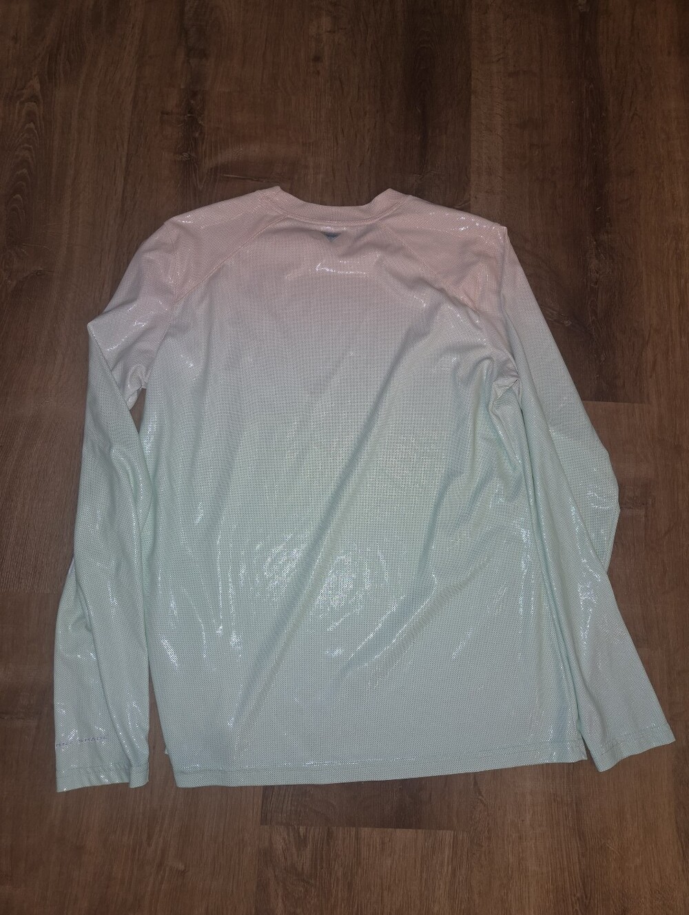 Clombia PFG Omini Shade Shimmer Shirt Size Medium